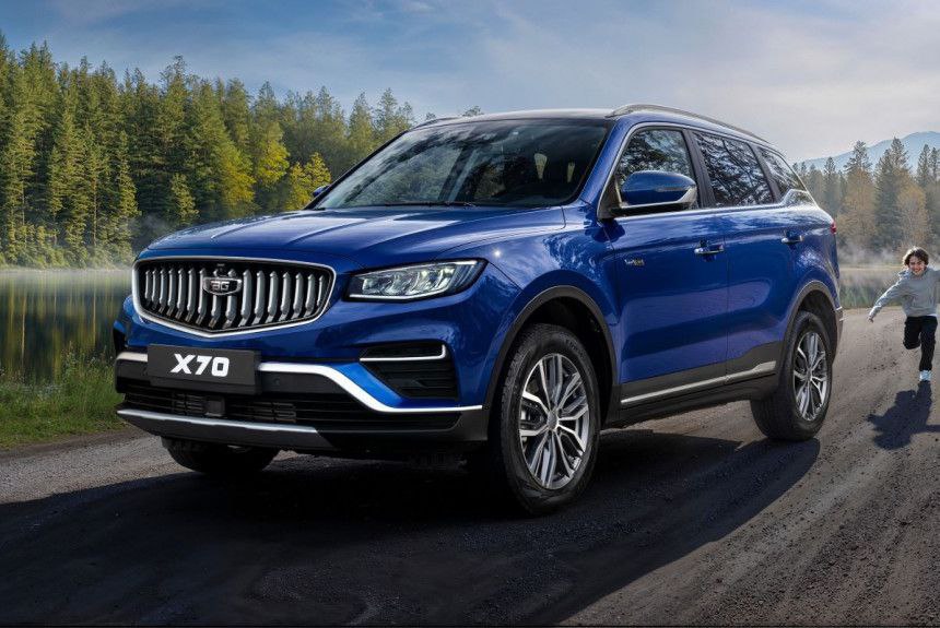 Обновленный Belgee X70 для России теперь с полным приводом В сентябре на российском рынке появился обновленный кроссовер Belgee X70 то есть Geely Atlas Pro образца 2019 года Первыми до России добрались стандартные переднеприводные машины но сразу было обещано скорое появление полноприводных версий Так и вышло сейчас начались продажи обновленных Belgee X70 с полным приводом Подробности autoreview ru news obnovlennyy belgee x70 dlya rossii teper s polnym privodom автоновости geely belgee Авторевю