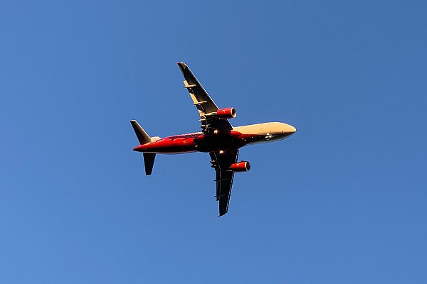 Ространснадзор провел профилактические визиты к 51 региональной авиакомпании Ространснадзор и Росавиация проведут профилактические визиты к 51 региональной авиакомпании По их итогам ведомства дадут перевозчикам рекомендации заявил глава Ространснадзора Виктор Гулин Об этом сообщает ТАСС Ространснадзор совместно с Росавиацией запланировали серию профилактических визитов к 51 региональной авиакомпании Хочу отметить что это именно профилактические мероприятия а не проверки в классическом понимании сказал он aviaru net n291276