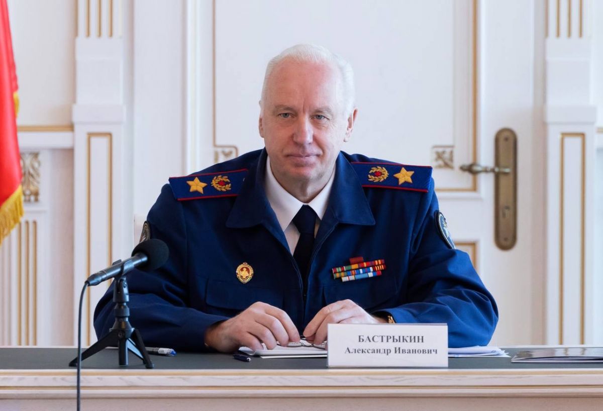 Бастрыкин взял под контроль проверку по жалобе жильцов аварийного дома в Муроме   newsvladimir ru fn 1753257 html Глава СК России поручил Кулакову доложить о ходе проверки по обращению жителей аварийного дома в Муроме Известно что здание 1932 года уже длительное время находится в непригодном для жилья состоянии   Прислать новость Подписаться   Мы в MAX