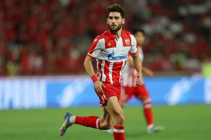 Деян Станкович умолял гендиректора Црвены Звезды не продавать Наира Тикнизяна Mozzart TV Краснодар сделал по игроку предложение в размере 5 5 млн