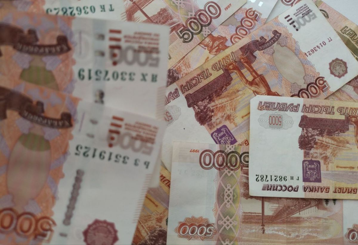 Средняя зарплата в Воронеже в марте минувшего года выросла почти до 85 тысяч рублей В первом квартале 2024 года средний уровень зарплаты в столице Черноземья составил 80 932 рубля, что на 16,2% превышает номинальные показатели за тот же период. Тем не менее, и здесь инфляция оказала значительное влияние, и реальный рост составил лишь 4,2%. ↗ Прислать новость Подписаться