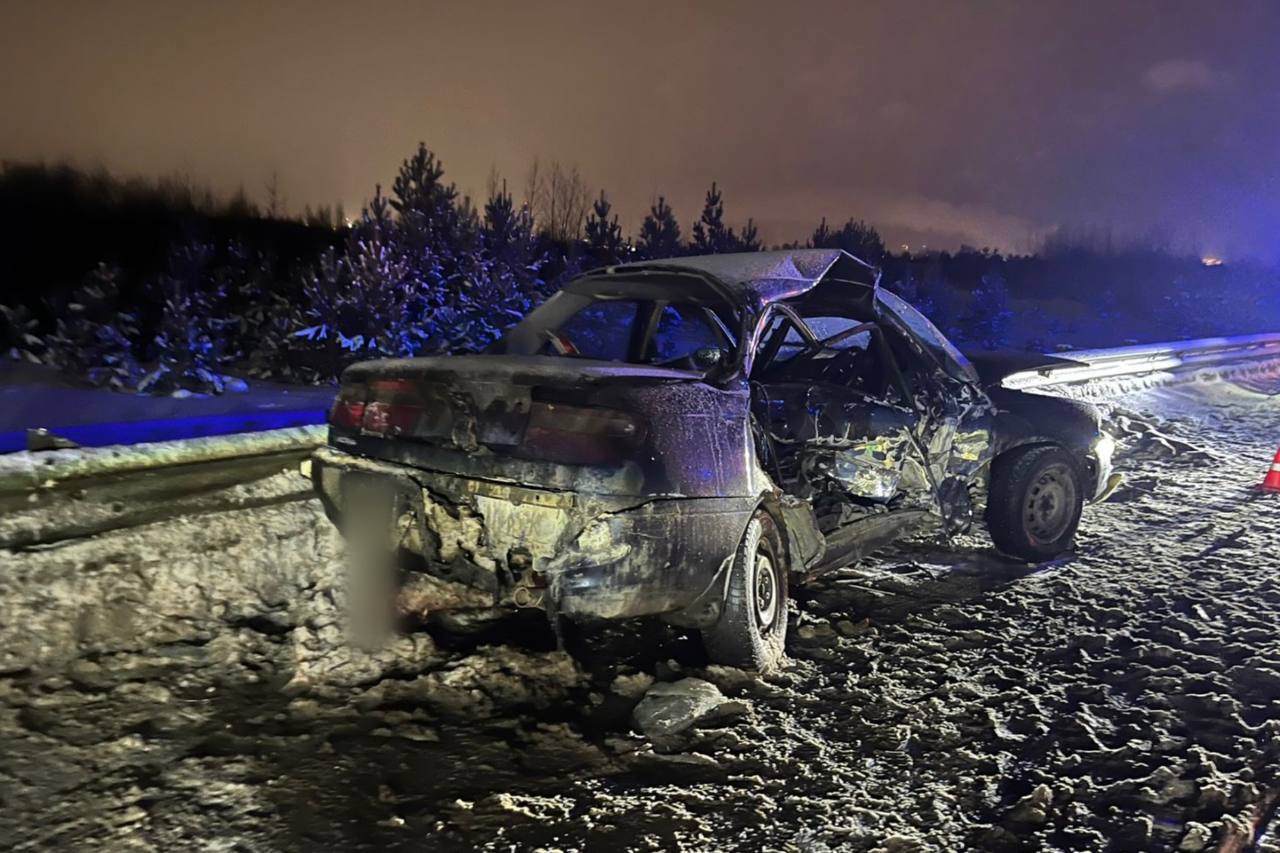 На автодороге «Томск-Каргала-Колпашево» столкнулись два транспортных средств — Тойота Карина и Газель.  В результате, водитель автомобиля Тойота Карина погибла. Количество пострадавших уточняется.  Два человека погибли на трассе Томском районе.  Столкнулись автомобили «Мазда 6» и «Киа Рио». ДТП произошло на трассе Томск-Юрга, в районе Калтая.     Подписаться   Прислать нам новость