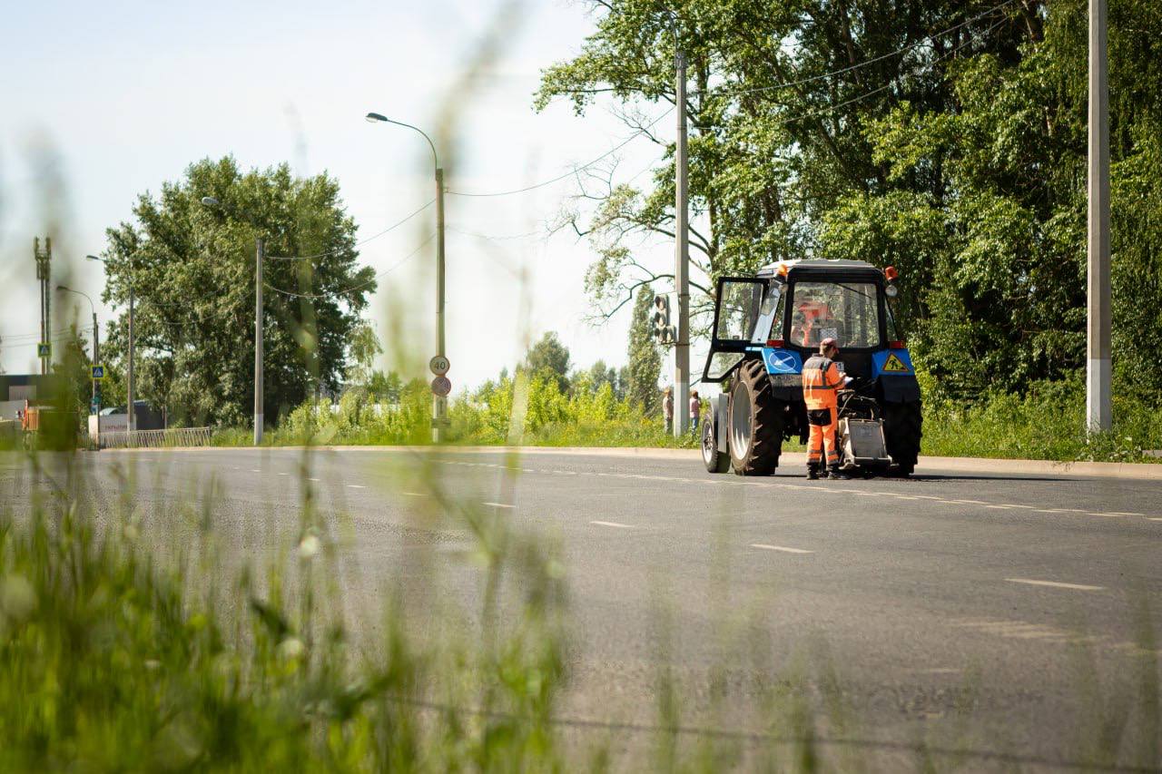 В Курске в этом году планируют провести ямочный ремонт на 158 улицах. Подрядчик выполнит локальный ремонт на площади около 18 тысяч квадратных метров. Подробный перечень улиц — по ссылке