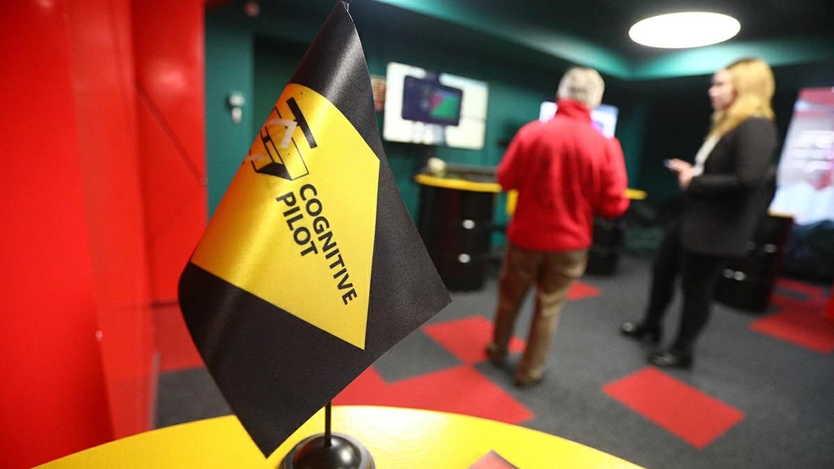 Одним из инвесторов компании – разработчика гражданского беспилотного транспорта Cognitive Pilot оказался Газпромбанк ГПБ Миноритарную долю в компании банк приобрел еще в 2022 году, но размер ее не известен Представитель компании отказался комментировать информацию об инвесторах, но уточнил, что основными контролирующими и управляющими акционерами Cognitive Pilot по-прежнему остаются Ольга Ускова и Антон Емельянов Подписаться