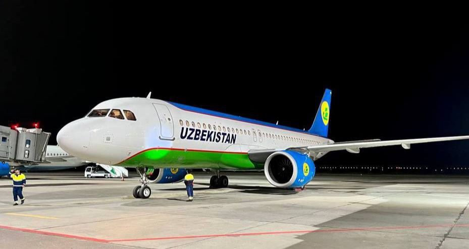 Uzbekistan Airways увеличила число авиарейсов между Ташкентом и Махачкалой   С 15 сентября государственная авиакомпания Uzbekistan Airways начнет выполнять полеты между столицам  Узбекистана и Дагестана два раза в неделю.  Теперь национальный авиаперевозчик будет осуществлять рейсы по этому маршруту не только по четвергам, но и по воскресеньям  время местное :  • «Ташкент - Махачкала» —  вылет в 17:10,  прибытие в 18:20  • «Махачкала - Ташкент» —  вылет в 19:20,  прибытие в 00:05  на следующий день    LogiStan