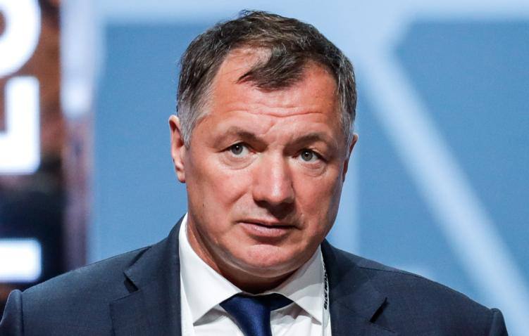 Восстановление приграничных российских территорий займет один-два года в зависимости от оперативной обстановки  «Эта работа, она такая живая. Cказать, что вот за эти сроки мы закончим восстановление, [нельзя], работа по восстановлению будет абсолютно живая. Определили определенный этап, скажем, до 30 км, запустили. Дальше определили следующий этап, запустили. Поэтому это будет работа год-два длиться, по мере готовности документации, по мере того, как оперативная обстановка будет позволять», — заявил вице-премьер РФ Марат Хуснуллин.  Это Борус
