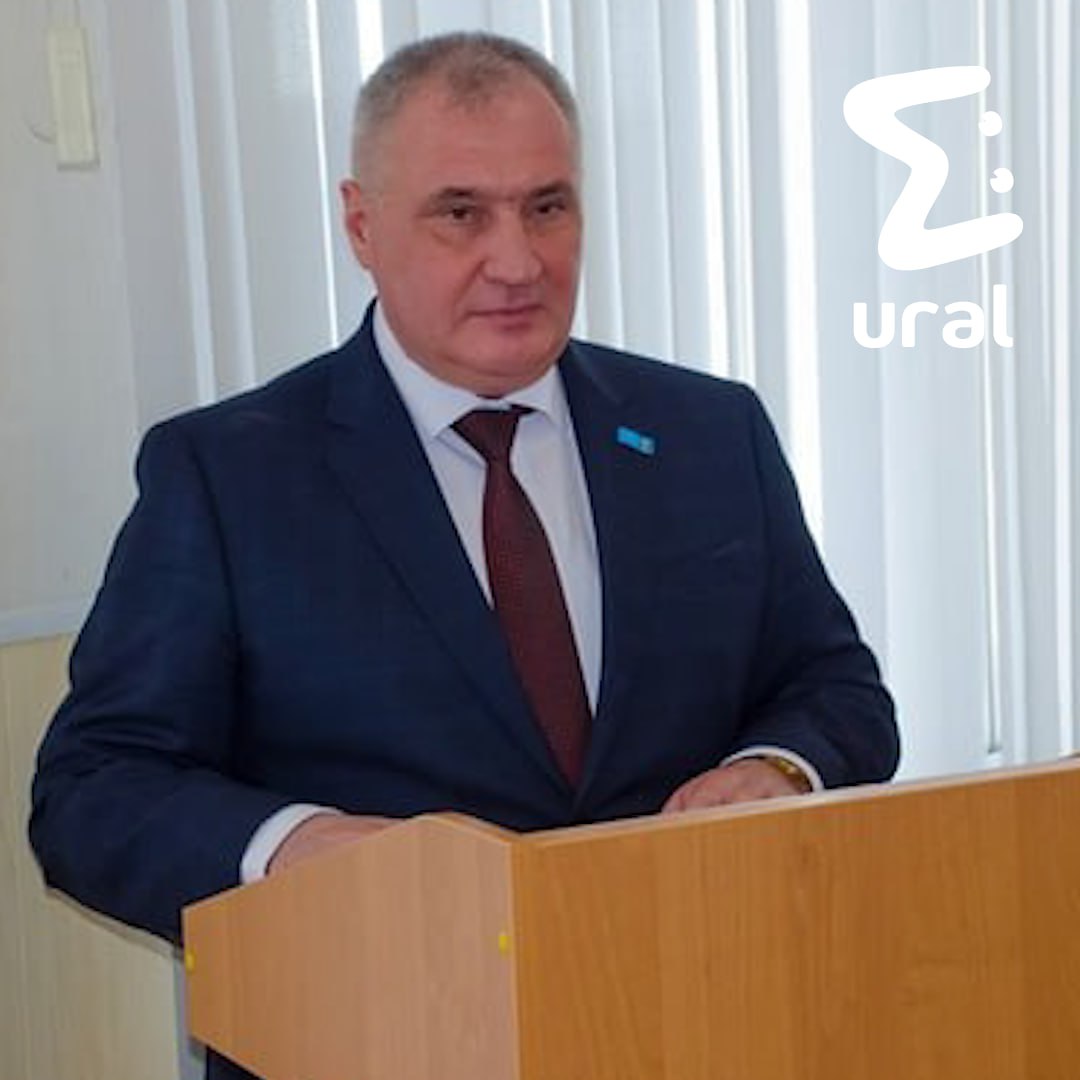 В Кушве после майских праздников пропал председатель гордумы — его ищут больше месяца. Сергей Клиросов не вышел на работу 12-го. На следующий день коллеги заявили о пропаже в полицию. Мэр города говорит, что поиски идут медленно. Пока что обязанности главы думы исполняет зам Клиросова.