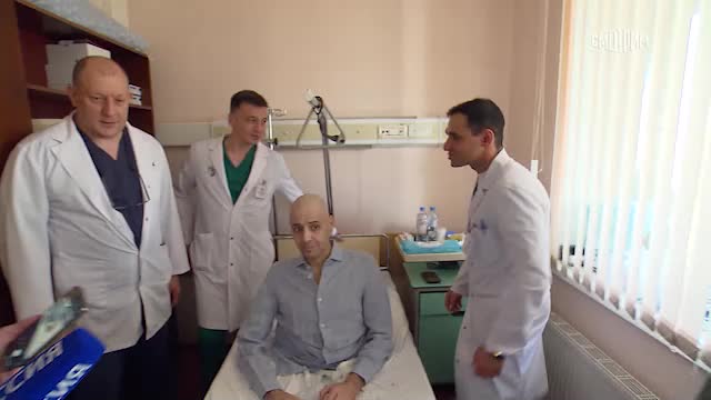 Уникальная операция по удалению половины тела спасла жизнь пациенту с раком кожи