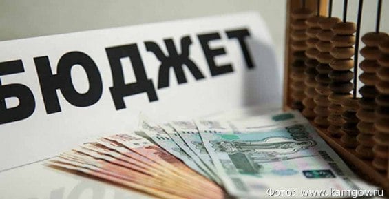 Зарплату камчатским бюджетникам проиндексируют на пять процентов По поручению главы региона Владимира Солодова в 2025 году всем работникам бюджетной сферы Камчатки проиндексирую заработную плату. Прибавка составит 5,1%. Нажмите для подробностей -