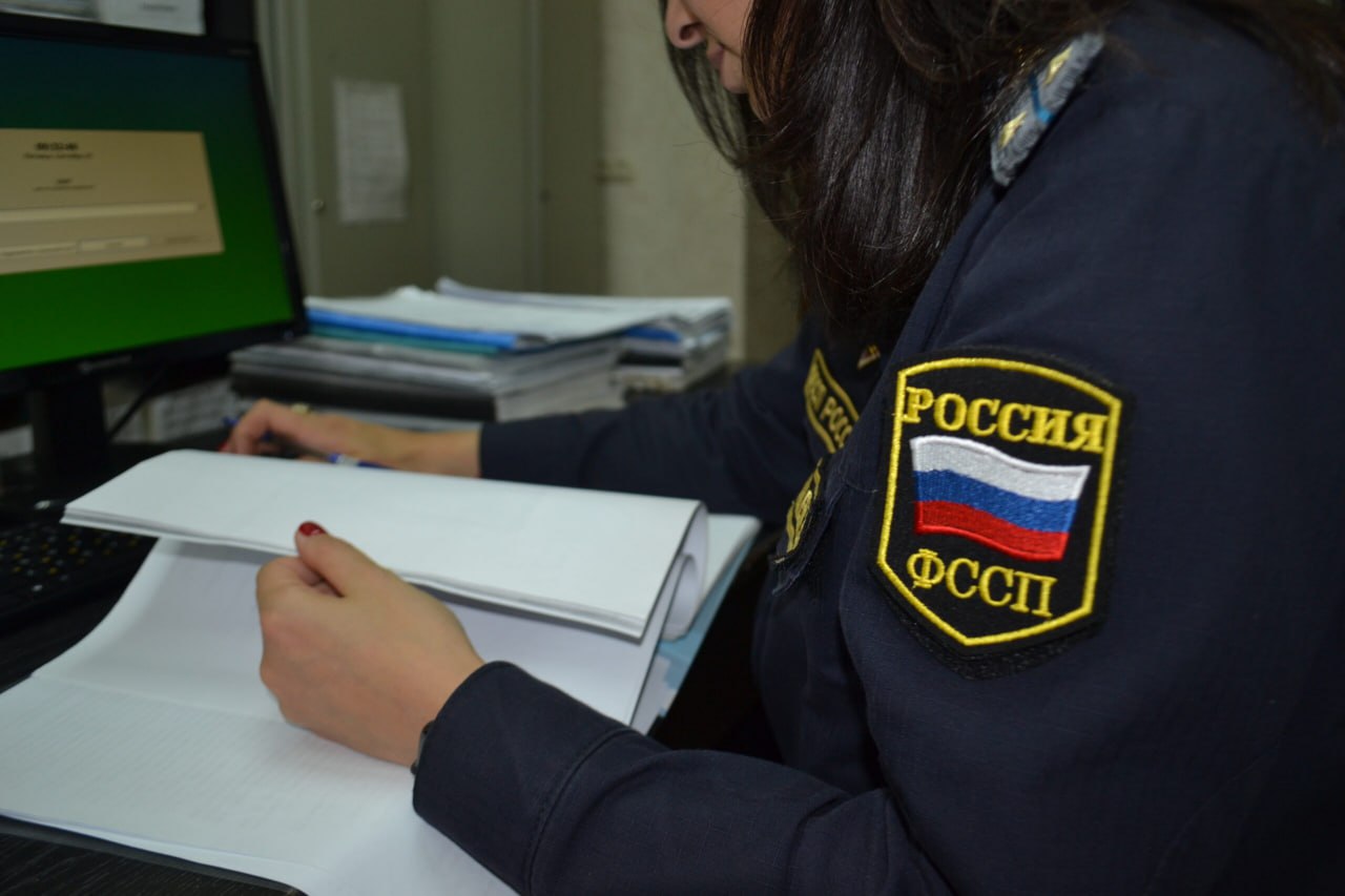 Более 90 млн рублей долгов взыскало «Севкавказэнерго» при помощи судебных приставов В первом полугодии 2025 года филиал «Россети Северный Кавказ» — «Севкавказэнерго» направил в УФССП по Северной Осетии 3 351 исполнительный документ на 547 млн рублей. Из них 1 915 исков 25,7 млн рублей касались долгов бытовых потребителей. С учетом ранее возбужденных производств энергокомпания получила 90,8 млн рублей от всех категорий должников. Подробнее ЗДЕСЬ Подписывайтесь на «КрыльяTV»