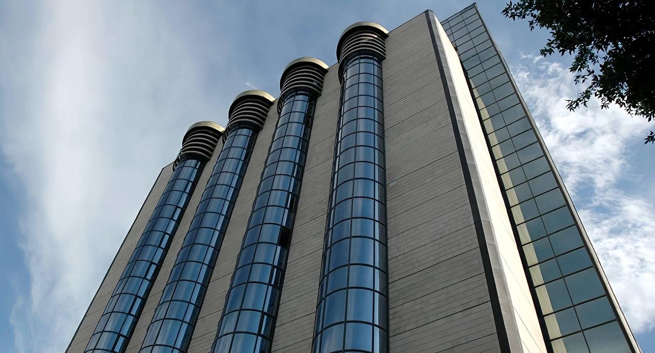 Кто лидирует по росту дистанционного банкинга в Узбекистане данные ЦБ Центральный банк опубликовал обновлённый список банков по числу клиентов дистанционного банкинга AVO bank Uzum bank Apex bank лидеры по темпам роста клиентской базы   uznews uz ru news 104330 uznews