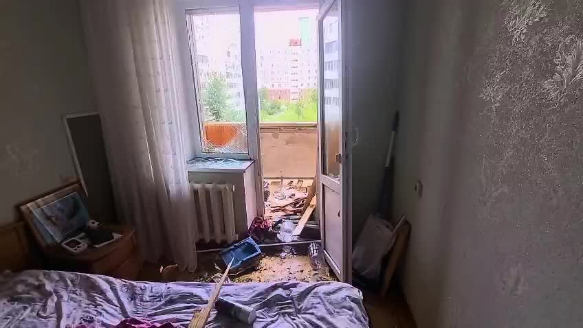 Взрыв углекислотного баллона в Уфе: без пострадавших