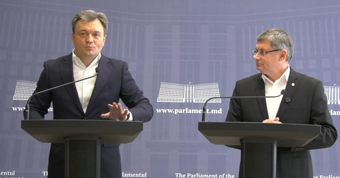 Дорин Речан отказался от нового мандата премьер министра Об этом заявил Игорь Гросу на совместной пресс конференции с Дорином Речаном Подпишись на primulinmd