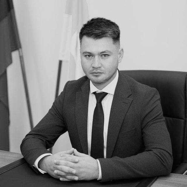 ФСБ России установила схему убийства вице-мэра Ставрополя Заура Гурциева, подрывник действовал под влиянием украинских спецслужб.  Об этом сообщил оперативный сотрудник ФСБ, пишет ТАСС.