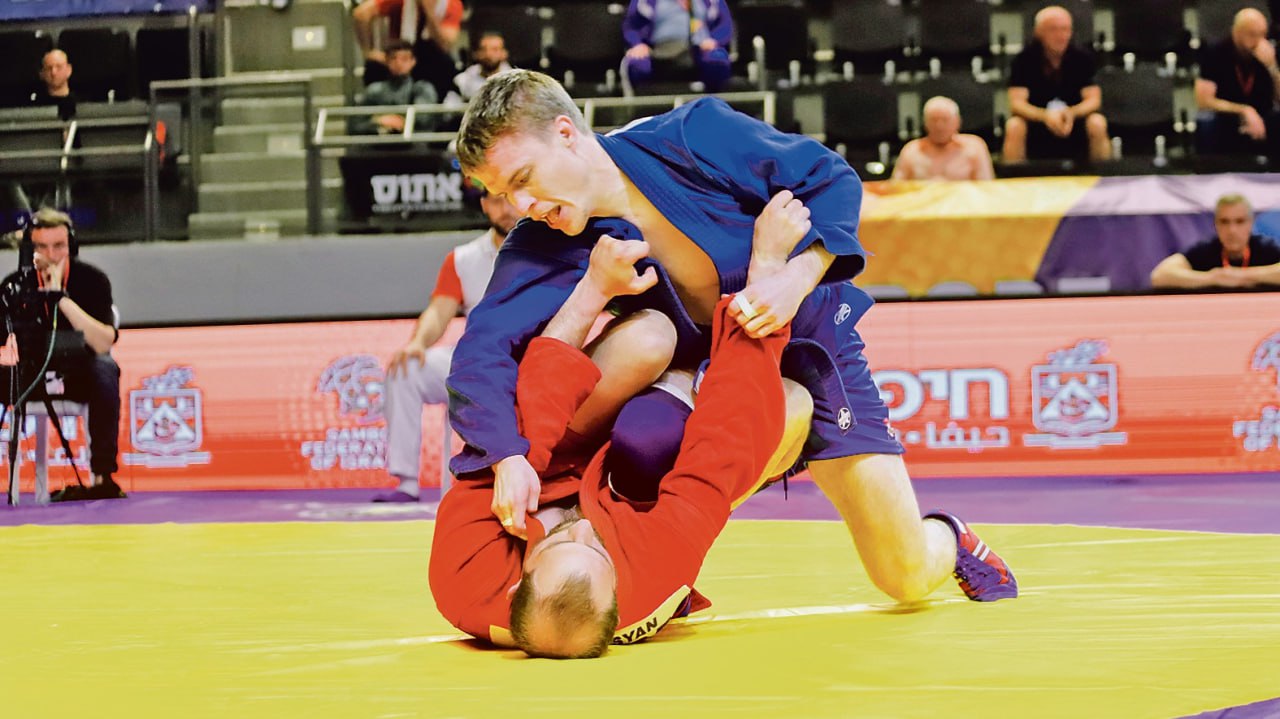 Наисильнейшее представительство на чемпионате мира по самбо в Бишкеке в составе сборной России выступят сразу восемь свердловчан Соревнования пройдут с 6 по 10 ноября в Бишкеке Кыргызстан Сборная России традиционно один из главных фаворитов во всех весовых категориях Свердловская область благодаря успехам ее спортсменов на чемпионате России 2025 имеет в национальной команде самое внушительное представительство Подробнее читайте на сайте Областной газеты Алена Грифина пресс служба ВФС Подписаться на ОГ Прислать новость Поддержать канал