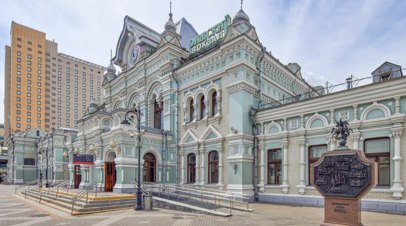 В Москве за 14 лет 734 здания признаны памятниками архитектуры   В Москве за последние 14 лет 734 объекта получили статус памятника архитектуры, предполагающий охрану и особые условия эксплуатации зданий.  Читать далее