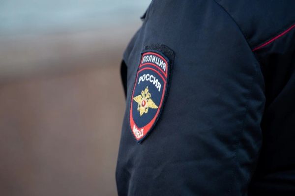 В Орле из кафе вынесли коробку с пожертвованиями   newsorel ru fn 1801020 html В Орле из кафе украли благотворительную коробку с пятью тысячами рублей В полиции выяснили кто это сделал подробности и судьба подозреваемых в материале   Прислать новость Подписаться   Мы в MAX