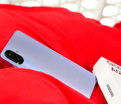 Galaxy A07 5G добавлен в каталог Samsung самый доступный 5G смартфон бренда В конце 2025 года в сети появилась информация о новом бюджетном смартфоне Galaxy A07 5G Теперь устройство появилось в каталоге на официальном сайте Samsung в Мьянме Купить новинку онлайн пока нельзя но вероятно она уже продается в офлайн магазинах страны В будущем ожидается запуск на других рынках