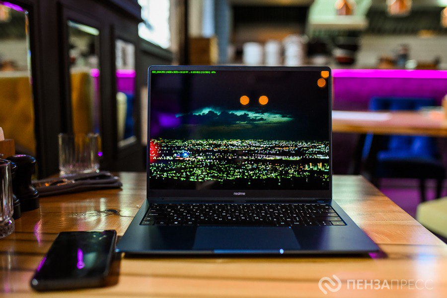 Пензенцам рассказали как изменятся телекоммуникации в недалеком будущем Российский телеком рынок готовится к следующему витку развития Концепция Телеком 2 0 телекоммуникации становятся цифровой платформой для граждан бизнеса и государства Российским абонентам уже в ближайшие годы станут доступны новые услуги такие как персональные ИИ помощники прямо в тарифах потоковый перевод речи с любого языка прямо персональные ассистенты которые включаются во время вызова и проактивная ИИ защита от фрода проведение мошеннических операций с использованием банковских карт в том числе в Сети Прим ред Такой прогноз дала гендиректор МТС Инесса Галактионова в интервью изданию Ъ Подробнее здесь penzapress