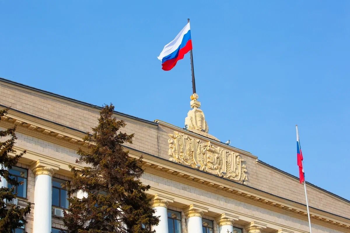 В Липецкой области уходят со своих постов министр экологии и управделами Правительства Кадровые перестановки планируются в Липецкой области в самое ближайшее время. Свою должность оставляют министр экологии Галина Рощупкина и начальник управления делами правительства региона Ирина Головлёва. ↗ Прислать новость Подписаться