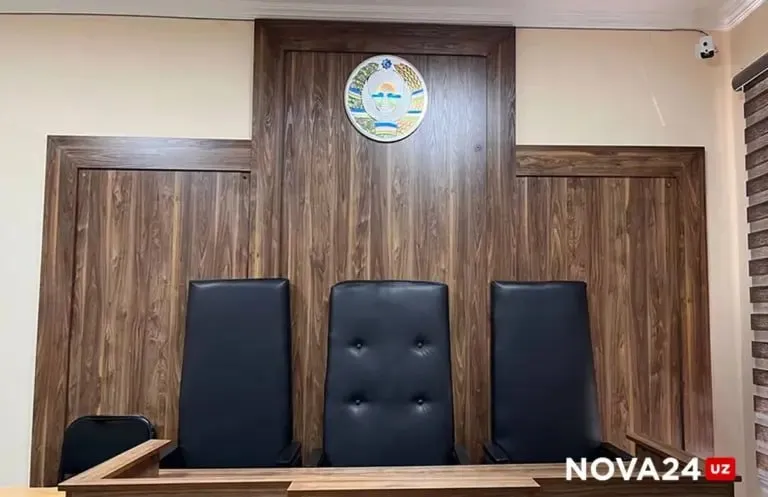 В Сырдарьинской области судью по экономическим делам областного суда с поличным поймали при получении взятки в 3 6 тыс долларов за принятие решения в кассационной инстанции в пользу одной из компаний Гулистана