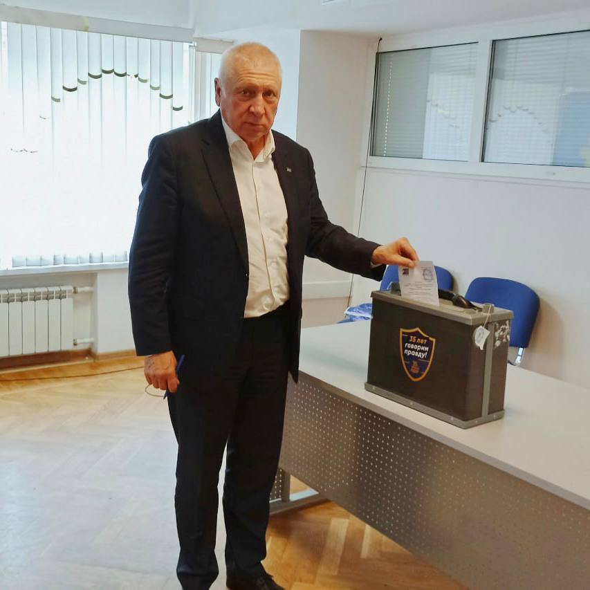 Тамбовское отделение ЛДПР выдвинуло кандидатуру Олега Морозова на предстоящие в сентябре губернаторские выборы, сообщает пресс-служба партии. Морозов будет избираться на эту должность второй раз. На выборах 2022 года он занял предпоследнее место, набрав 2,42%. Это был худший результат кандидата от ЛДПР в истории