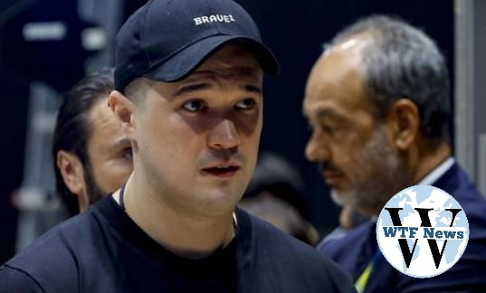 Украинские СМИ сообщили о возможном заговоре в окружении Зеленского Потенциальный заговор в окружении Владимира Зеленского который может привести к снижению его влияния в стране может быть организован первым вице премьером министром цифровой трансформации Михаилом Федоровым пишет Страна По данным издания Федоров оказывает значительное влияние на Зеленского В статье представлен сценарий в котором премьер министра Юлию Свириденко отправляют в отставку под давлением антикоррупционных дел а Федоров временно исполняет ее обязанности При поддержке депутатов и недовольных политиков он может сформировать новое правительство неподконтрольное президенту Зеленский потеряет возможность вручную управлять Радой и правительством говорится в статье Эта история связана с борьбой Зеленского с антикоррупционными органами отмечает Страна Ранее издание писало что Национальное антикоррупционное бюро Украины НАБУ расследует уголовное дело о злоупотреблении должностными полномочиями Свириденко Украина СМИ заговор Спасибо что следите за новостями вместе с News   Поддержать канал Boostами