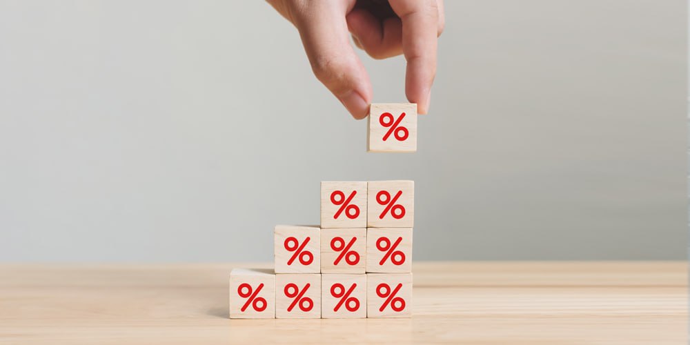 Россельхозбанк повысил ставки по вкладам до 16 Россельхозбанк увеличил максимальную доходность по вкладам для новых вкладчиков Запущены новые сроки 2 и 4 месяца по вкладам Свой вклад без пополнения и снятия и Ультра Доходный Максимальные ставки 16 годовых по Своему вкладу и 16 1 годовых по Ультра Доходному стали доступны новым вкладчикам при открытии на 2 месяца через мобильное приложение или Интернет банк ulusmedia Читайте нас в MAX Erid 2SDnjeFmNF9