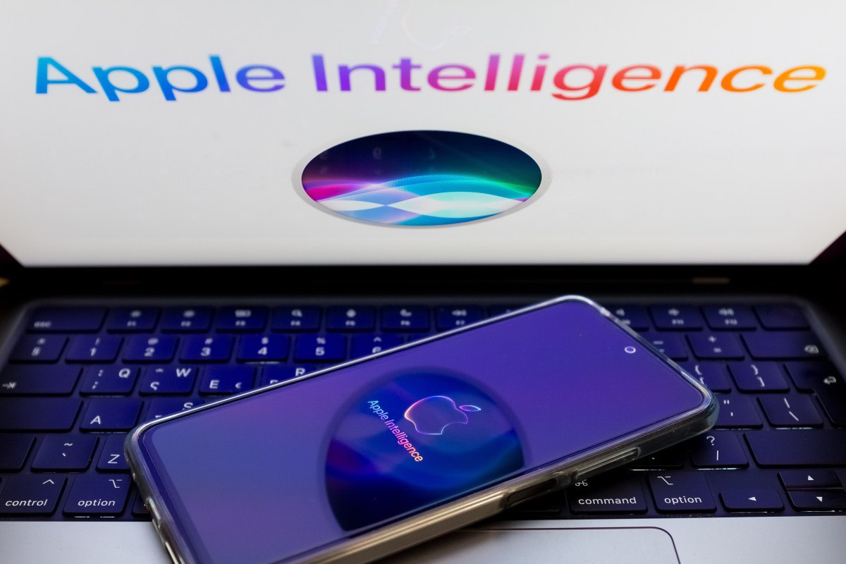 Apple готовит собственный «answer engine» — систему ИИ-поиска, способную выдавать готовые ответы вместо ссылок. По данным инсайдеров, проект интегрируется в iOS, macOS и Siri и может стать прямым конкурентом ChatGPT и Perplexity. Движок будет учитывать личный контекст пользователя, данные устройств и обещает максимальную защиту приватности на уровне чипа. Запуск ожидается уже в 2026 году вместе со следующими крупными обновлениями операционных систем. Если слухи подтвердятся, наши привычки поиска информации могут измениться навсегда.  Источник