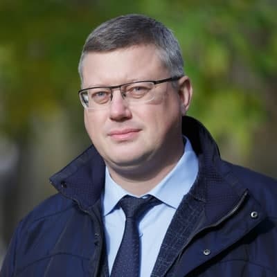 Константин Домогатский продолжит работать детским омбудсменом в Орловской области Срок его полномочий сегодня продлили еще на 5 лет. Напомним, Константин Домогатский был назначен на должность 2 сентября 2020 года. Интересные новости здесь