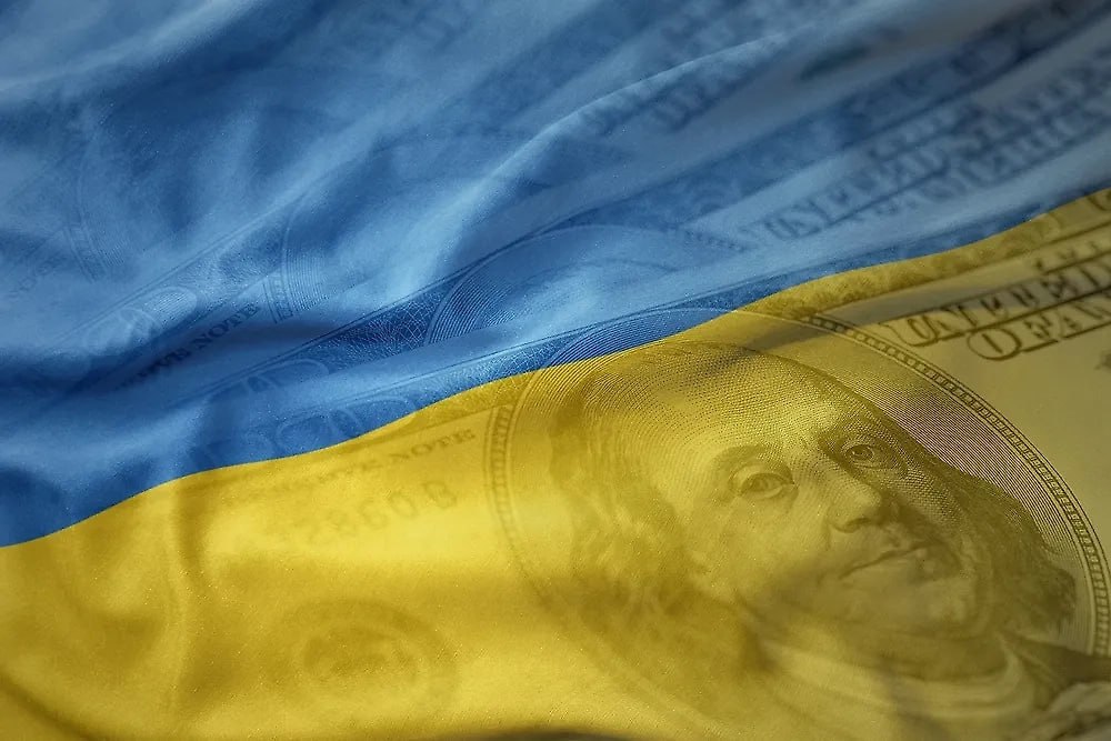 США ведут переговоры с BlackRock об инвестициях в экономику Украины На пресс конференции коалиции желающих спецпосланник американского лидера Стив Уиткофф заявил что власти США ведут переговоры с инвестиционной компанией BlackRock о вложении средств в развитие украинской экономики По его словам эта инициатива в перспективе должна создать значительные возможности и отличные рабочие места для украинцев В перспективе это будет означать большие возможности для народа Украины для людей возвращающихся с войны которые смогут найти отличные рабочие места сказал он Геополитика