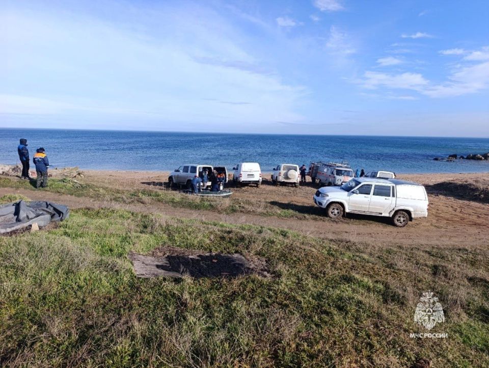 В акватории Азовского моря пропали рыбаки Суббота 14 февраля Крым 24 В Азовском море пропали рыбаки поисковые работы продолжаются Об этом сообщили в пресс службе ГУ МЧС России по Крыму По состоянию на 14 февраля поиски продолжаются сказано в сообщении Для проведения поисково спасательной операции задействованы 134 человека и 12 единиц техники включая один беспилотник Видео и фото ГУ МЧС России по Крыму Подробнее