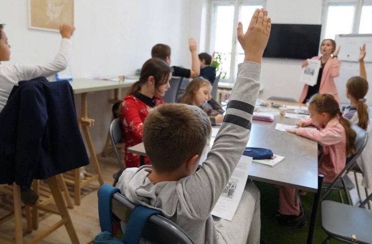 Образование без границ: Сотни детей-беженцев приняты в школы Кишинёва