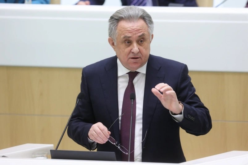 С участием ДОМ РФ по президентской программе на ДВ заселено более 2 тысяч арендных квартир При содействии ДОМ РФ на Дальнем Востоке по программе Доступное арендное жильё в ДФО уже заселено 2090 квартир Об этом генеральный директор компании Виталий Мутко сообщил журналистам по итогам заседания Совета Федерации Федерального Собрания РФ Нанимателям переданы квартиры в Магаданской и Сахалинской областях Забайкальском Камчатском Приморском и Хабаровском краях Республике Саха Якутия и Чукотском автономном округе Их общая площадь составляет более 100 тыс кв м Жильё предоставляется в новых микрорайонах с хорошей транспортной доступностью с качественной современной отделкой все квартиры обеспечены новой мебелью и бытовой техникой Подробнее в нашем материале Фото Совет Федерации Erid 2SDnjcbkLjZ Реклама Рекламодатель АО ДОМ РФ