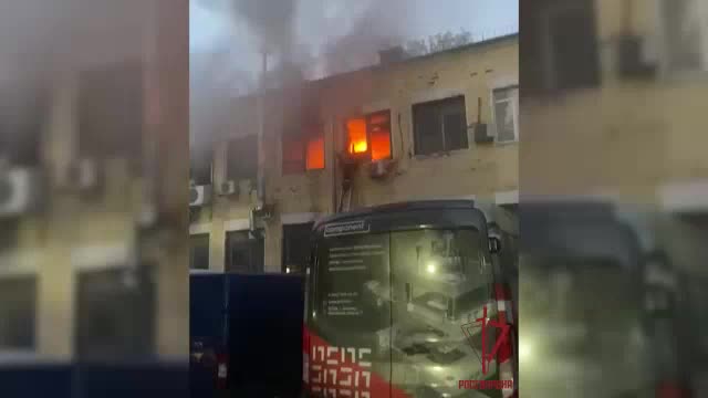 Пожар в Новосибирском Академгородке: горит четырехэтажный склад