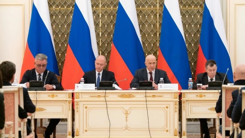 Трутнев Российский союз боевых искусств воспитывает не только чемпионов но и патриотов В Правительстве России состоялась отчетно выборная конференция Российского союза боевых искусств Мероприятие провели сопредседатели организации вице премьер Юрий Трутнев и первый замруководителя Администрации Президента Сергей Кириенко В ходе конференции были подведены итоги работы а также переизбрали руководство союза на новый пятилетний срок Подробности уже на сайте   Подписаться на нас Telegram I MAX Прислать нам новость Sakhonlinebot