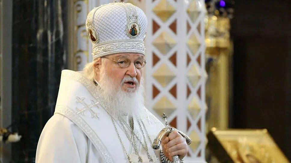 Патриарх Кирилл: «Гоните прочь провокаторов!» 14 июня на собрании духовенства Калининградской митрополии Предстоятель РПЦ осудил антиисламские заявления схиигумена Гавриила. Патриарх назвал слова священника «настоящей провокацией» в момент, когда православные и мусульмане «борются вместе, защищая Родину». Прямая цитата: «Гоните прочь всех, кто под предлогом “заботы” о русских призывает к конфликту с мусульманами». 5 июня Гавриил был снят с поста после проповеди, в которой назвал ислам «неправильной религией» и обвинил мусульман в готовности к насилию. Патриарх подчеркнул, что добрые отношения между историческими религиями — ключевой фактор единства России. patriarchia.ru/6218966 и rbc.ru/society/06/06/2025/684340e99a79470600c6358f