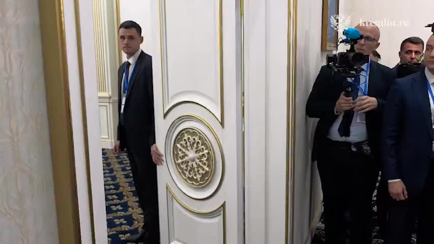 Началась встреча Путина и Лукашенко в Бишкеке