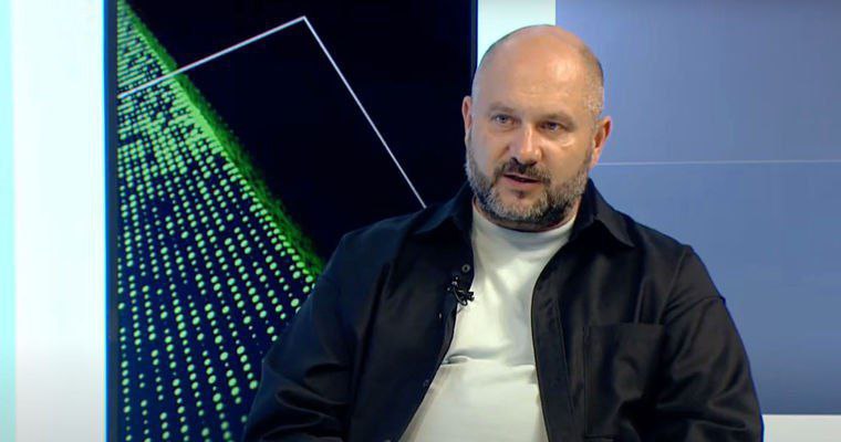 Парликов о ситуации с энергией: в июле нам могут сказать, что нет решения, кроме МГРЭС. Бывший министр энергетики Виктор Парликов считает, что становится все более вероятным, что в июле, когда Молдова напрямую столкнется с колоссальной проблемой недостаточности объемов электроэнергии в час, "власти попытаются продать идею о том, что нет другого решения, кроме как вернуться к МГРЭС".