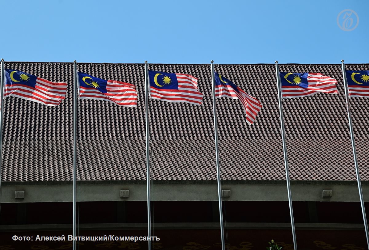 Запуск прямых авиарейсов из России в Малайзию состоится в этом году сообщил ТАСС глава Минтранса РФ Андрей Никитин Я пока не скажу по каким маршрутам но в 2026 году да будет сказал он   Подписывайтесь на Ъ Оставляйте бусты