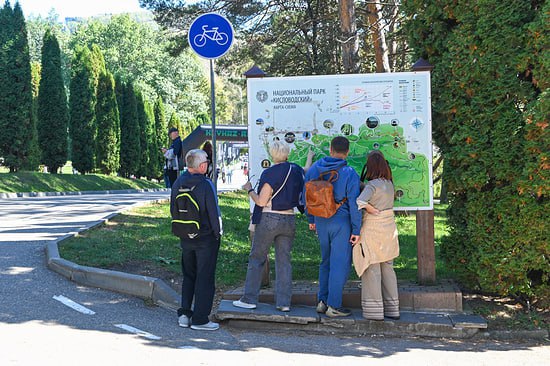 Первый чат бот для туристов запустят в Кисловодске С помощью нового сервиса гости Кисловодска смогут выбрать для себя пешеходные маршруты достопримечательности и популярные заведения с вкусной едой Ссылки для быстрого доступа к чат боту планируется разместить по всему городу