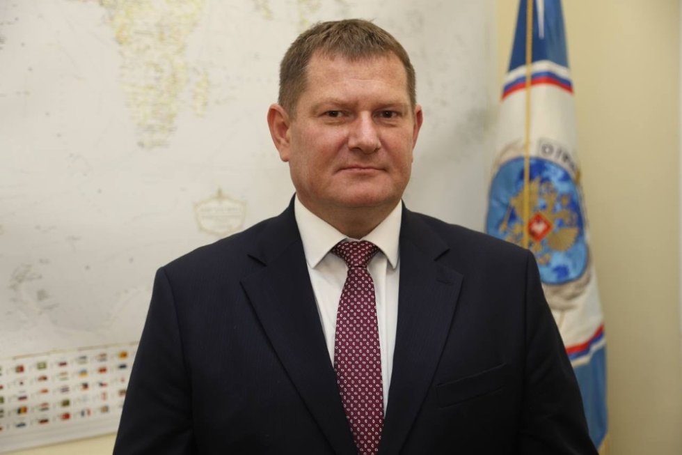 Глава НЦБ Интерпола рассказал как организован процесс выдачи преступников В середине сентября Национальное центральное бюро Интерпола России отметило юбилей 35 лет В Российской газете к этой дате вышло интервью с генерал лейтенантом МВД РФ исполнительным секретарем координационного совета генеральных прокуроров государств участников СНГ Юрием Ждановым Он подробно рассказал о внутренней кухне российских интерполовцев и задачах выполняемых ими Чуть позднее эксклюзивное интервью РГ дал и глава российского НЦБ Интерпола генерал майор полиции Валерий Калачев   rg ru 2025 09 27 glava ncb interpola rasskazal kak organizovan process vydachi prestupnikov html tgm Фото НЦБ Интерпола Подписаться на Российскую газету Читать нас в MAX