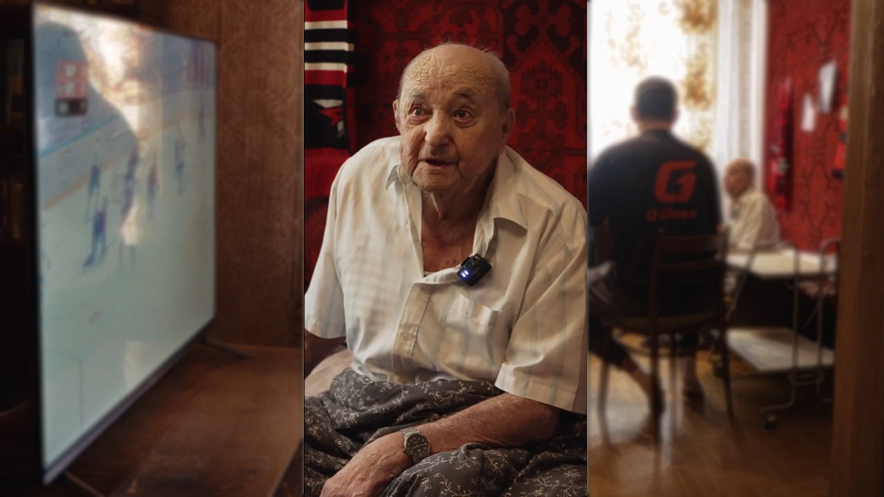 Авангард сделал своему 101 летнему болельщику трогательный подарок К началу сезона 101 летний болельщик Авангарда Юрий Чернобыльский получил трогательный подарок от любимого клуба Тренер Омских Крыльев Никита Никитин приехал в гости к долгожителю не с пустыми руками От лица Авангарда наставник подарил фанату новый телевизор чтобы тот наслаждался просмотром хоккея и не пропустил ни одного матча любимой команды Юрий Чернобыльский болеет за Авангард уже больше полувека и останавливаться не намерен В этом году ветерану Великой Отечественной войны и почетному гражданину Омска исполнился 101 год И несмотря на преклонный возраст Юрий Александрович полон сил и энергии