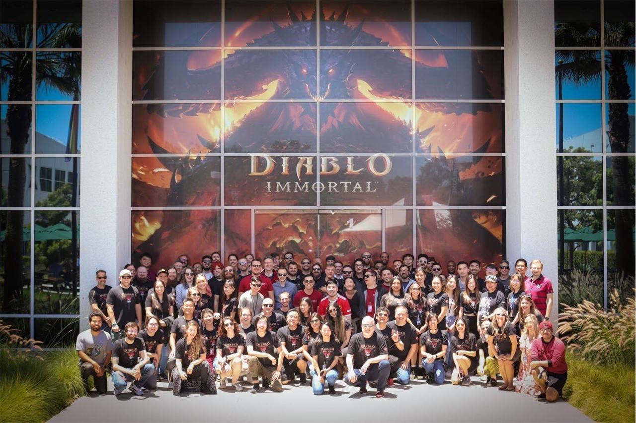 ОФИЦИАЛЬНО: Роб Фергюссон принял решение покинуть Blizzard!  После пяти лет продвижения серии Diablo и четырёх крупных запусков мне пора отойти от дел в Blizzard/Microsoft, с мечом в руках, и посмотреть, что будет дальше. Команды настроены на успех, впереди — захватывающие релизы. Я невероятно горжусь тем, что мы создали вместе, и с нетерпением жду, что ждёт Diablo и меня.  GPX. Подписывайся