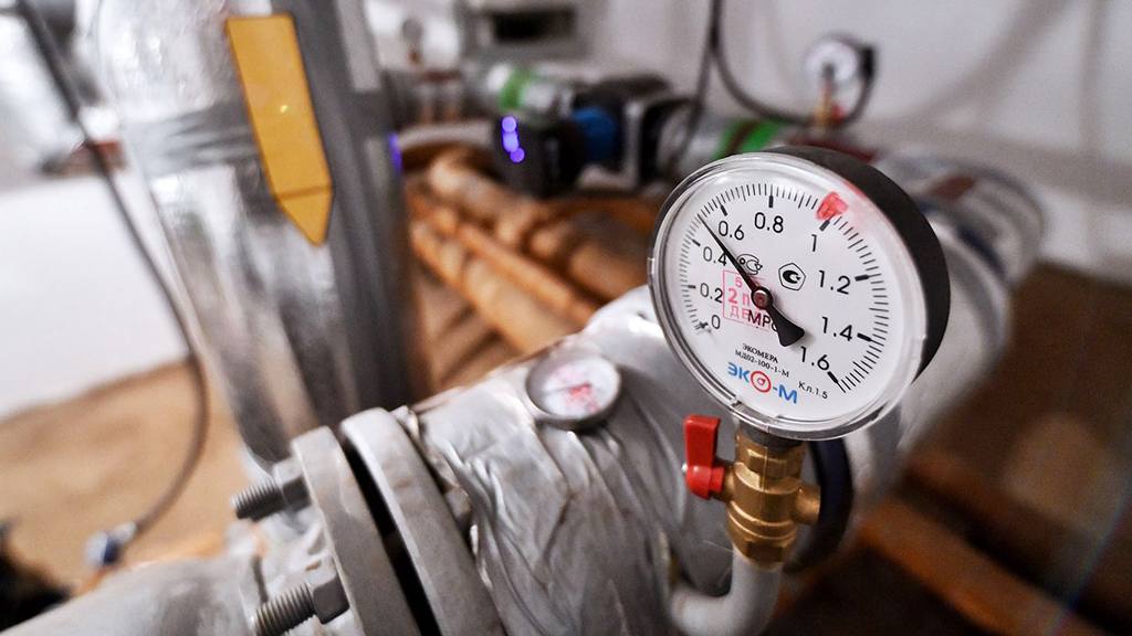 Температуру отопления в Москве повысили из за похолодания сообщил заммэра Петр Бирюков Теперь дома тепло и уютно Фото mos ru