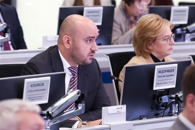 Вячеслав Федорищев доложил о подготовке Самарской области к форуму Россия спортивная держава В пятницу 3 октября под председательством вице премьера Дмитрия Чернышенко прошло заседание организационного комитета по подготовке и проведению Международного спортивного форума Россия спортивная держава В очном формате в заседании принял участие губернатор Самарской области Вячеслав Федорищев В этом году форум пройдет с 5 по 7 ноября в Самаре   volga news article 767457 html Фото пресс служба Правительства РФ