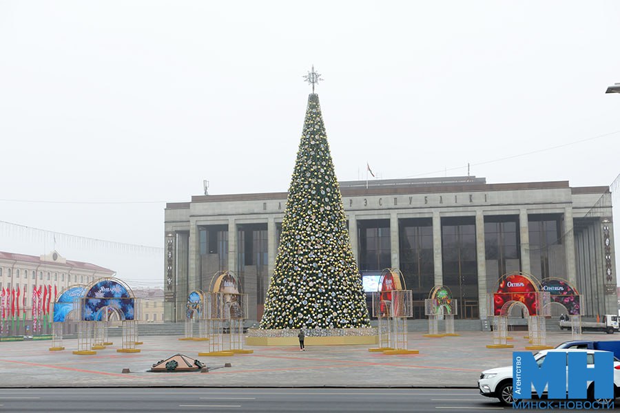 Общественный транспорт временно не будет останавливаться у метро Октябрьская Это связано с проведением мероприятий во Дворце Республики С 11 00 18 декабря и с 9 00 19 декабря до окончания запланированных мероприятий транспорт будет проезжать остановку Ст м Октябрьская на пр Независимости в направлении ул Энгельса без посадки и высадки людей Пассажирам рекомендуют заранее планировать альтернативные маршруты Минск Новости MINSKNEWS BY Telegram Viber FB VK Inst TikTok YouTube