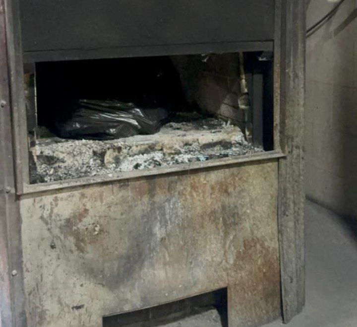 Изъятые во Владивостоке санкционные сыры были уничтожены в Артёме 9 декабря должностными лицами Приморского межрегионального управления Россельхознадзора в одной из торговых точек во Владивостоке расположенной в районе улицы 1 я Морская выявлена санкционная продукция сыры 60 кг происхождением Франция Италия и Голландия В соответствии с действующим законодательством запрещённая к ввозу в страну продукция изъята из оборота и уничтожена под контролем должностных лиц Приморского межрегионального управления Россельхознадзора на специализированном предприятии в городе Артёме