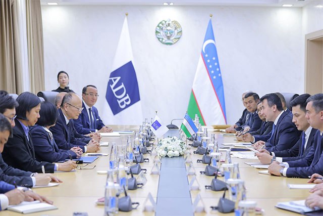 Жамшид Ходжаев обсудил с АБР новые проекты и стратегию до 2030 года 17 ноября в Ташкенте заместитель Премьер министра Узбекистана Жамшид Ходжаев провёл встречу с Президентом Азиатского банка развития АБР Масато Канда English O zbek tilida Ўзбек тилида На русском iOS Android