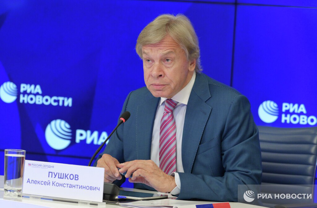 Макрон, Мерц и Стармер хотят продолжать уже проигранную войну, убежден глава комиссии Совета Федерации по информполитике Алексей Пушков. #Россия #Украина #ЕС Подписывайтесь на "Донбасс решает".